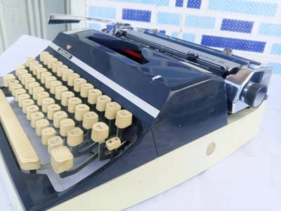 vintage typewriter Adler
