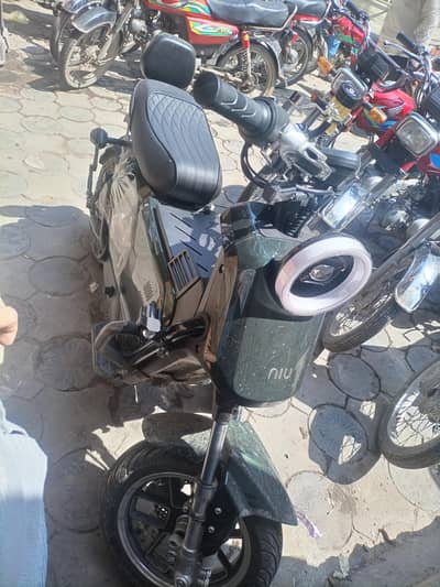 10/10conedishon lithiam betrry 1 charge 150 kilo mitr