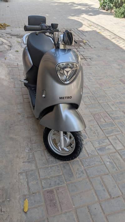 Metro Scooty Condition 8/10