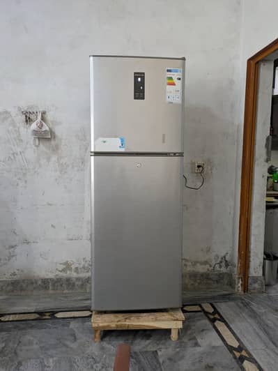 CHANG HONG RUBA AC DC refrigerator