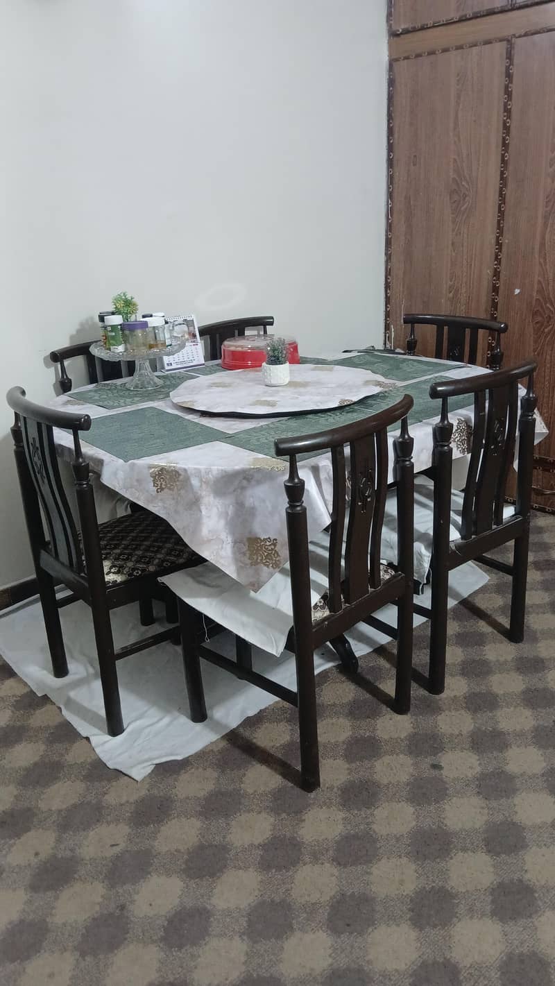 dinning table 0