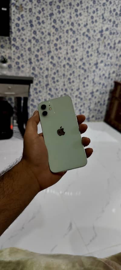 Apple iPhone 12 (64GB) Excellent Condition