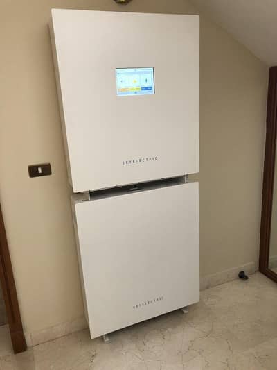Sky Sky Electric (infini Hybrid inverter + Battery Bank)