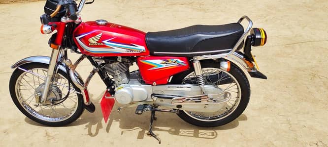 Honda CG 125 2016 Model Bike For Sale WhatsApp/03274970754)