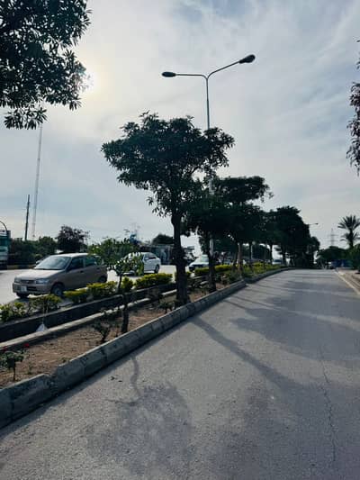 Residential Plot For Sale In Rs. 52500000