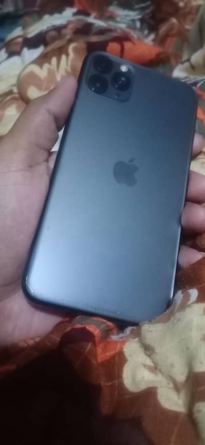 11proo max face id of. 64gb 74 batry