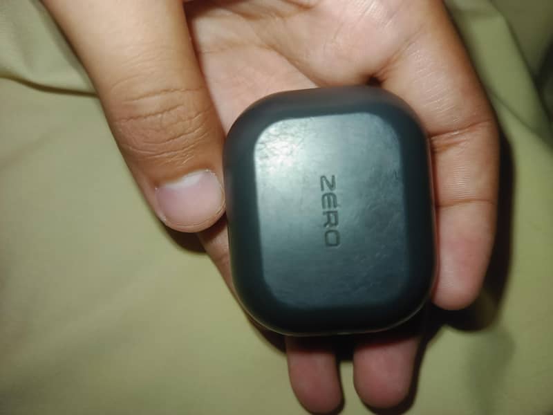 Zero Earbuds 0