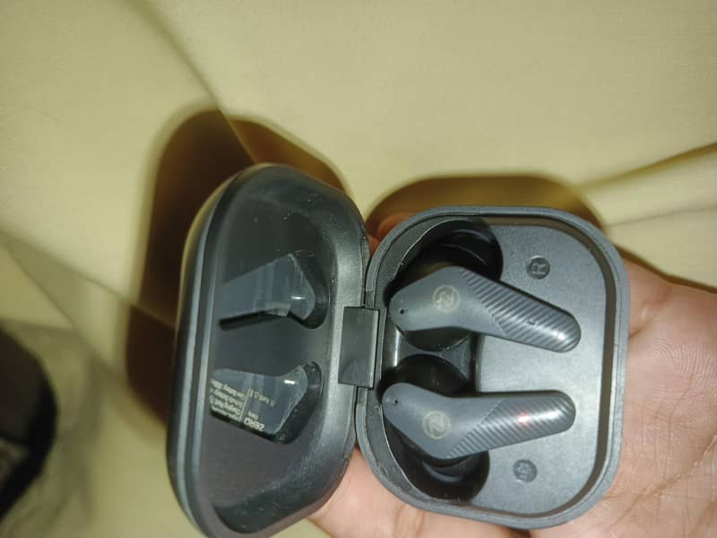 Zero Earbuds 1