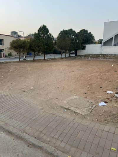 Avail Yourself A Great 1 Kanal Residential Plot In Bahria Town Phase 6