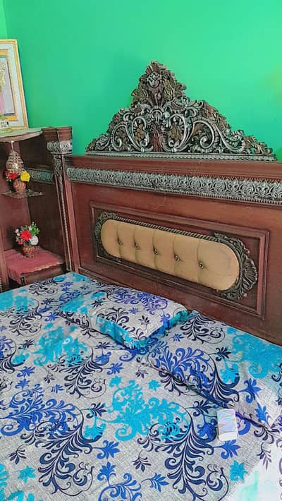 Room furniture just like new Full set Wooden