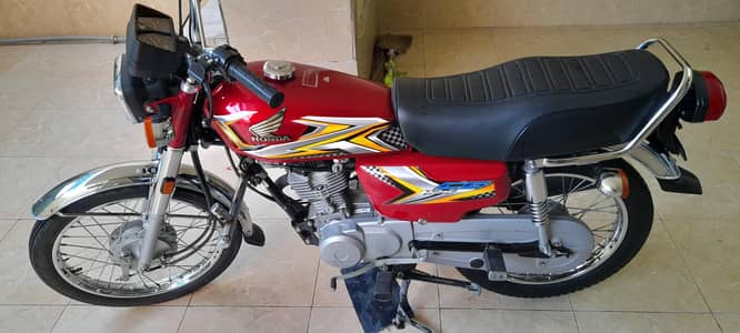 Excellent condition honda 125cc for sale