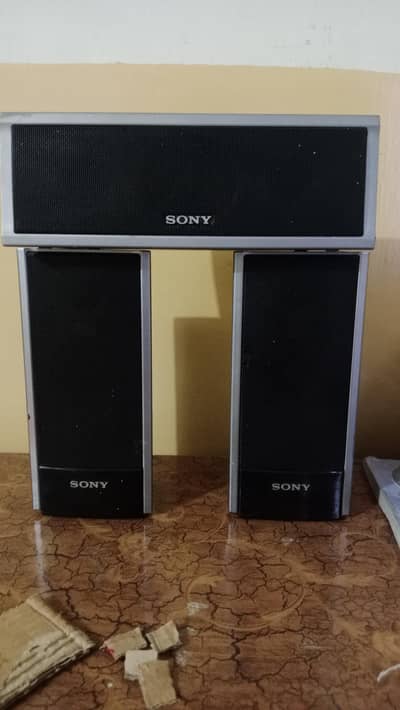 3 home theater speakers