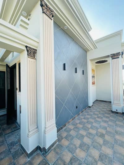 10 Marla Ultra Modern House For Sale