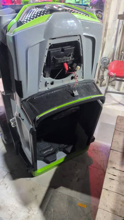 jis bhai ne gari ya bike ki murmut karvani ho to msg kr sakty hy