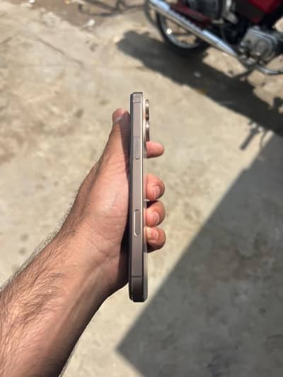 iphone 16 pro max factory unblock