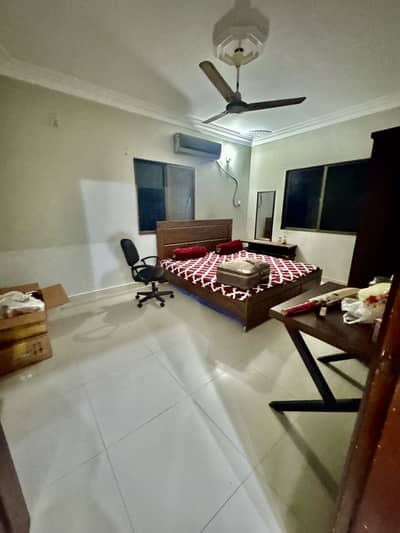 Beautiful 3 Bed Drawing Lounge