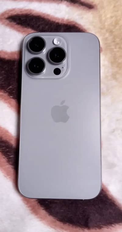 Natural titanium 15 pro bt/80