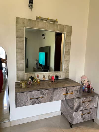 only mirror 4×4 size