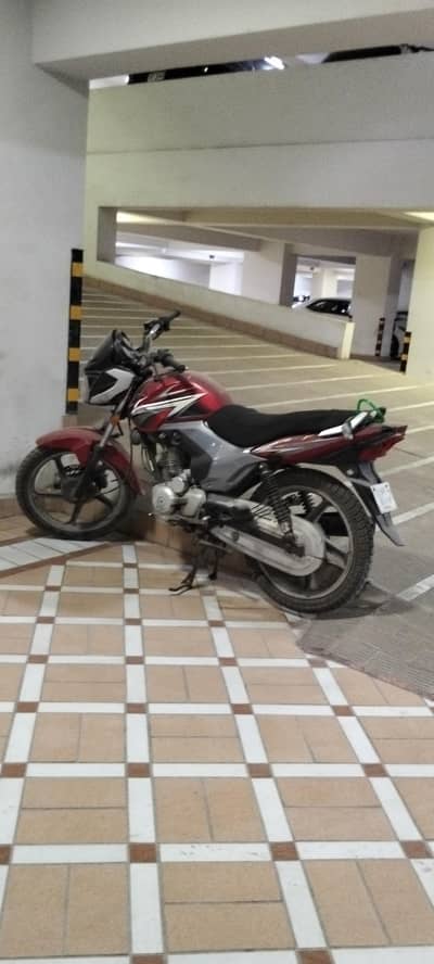 Honda cb125f arjent sell