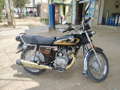 Honda 125 Gold special edition self start 2025