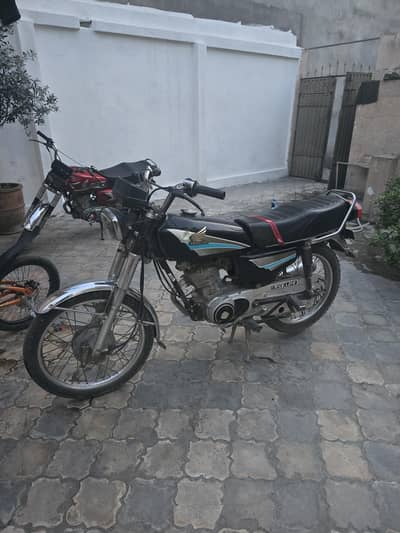 Honda CG 125 2013 model