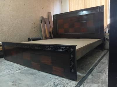 king size bed in new condition