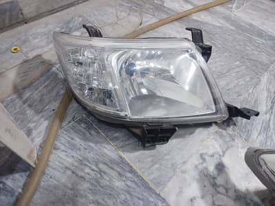 hiluxe 7.8 model lights