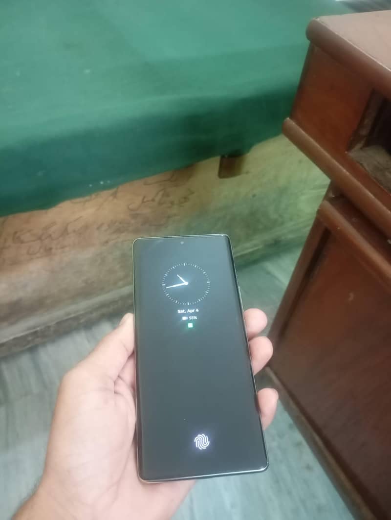 note 40 pro plus 5g 0