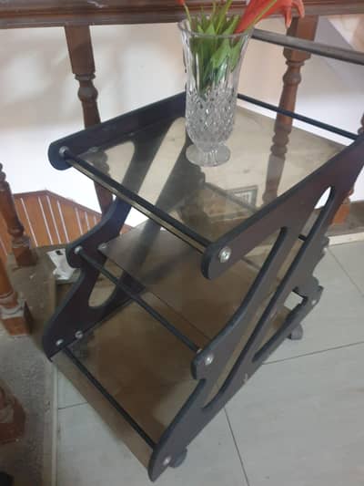 tra trolly  9/10condition  for  sale