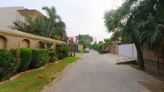 Highly-Desirable Prime Location Residential Plot Available In Punjab Small Industries Colony - Block E For Sale