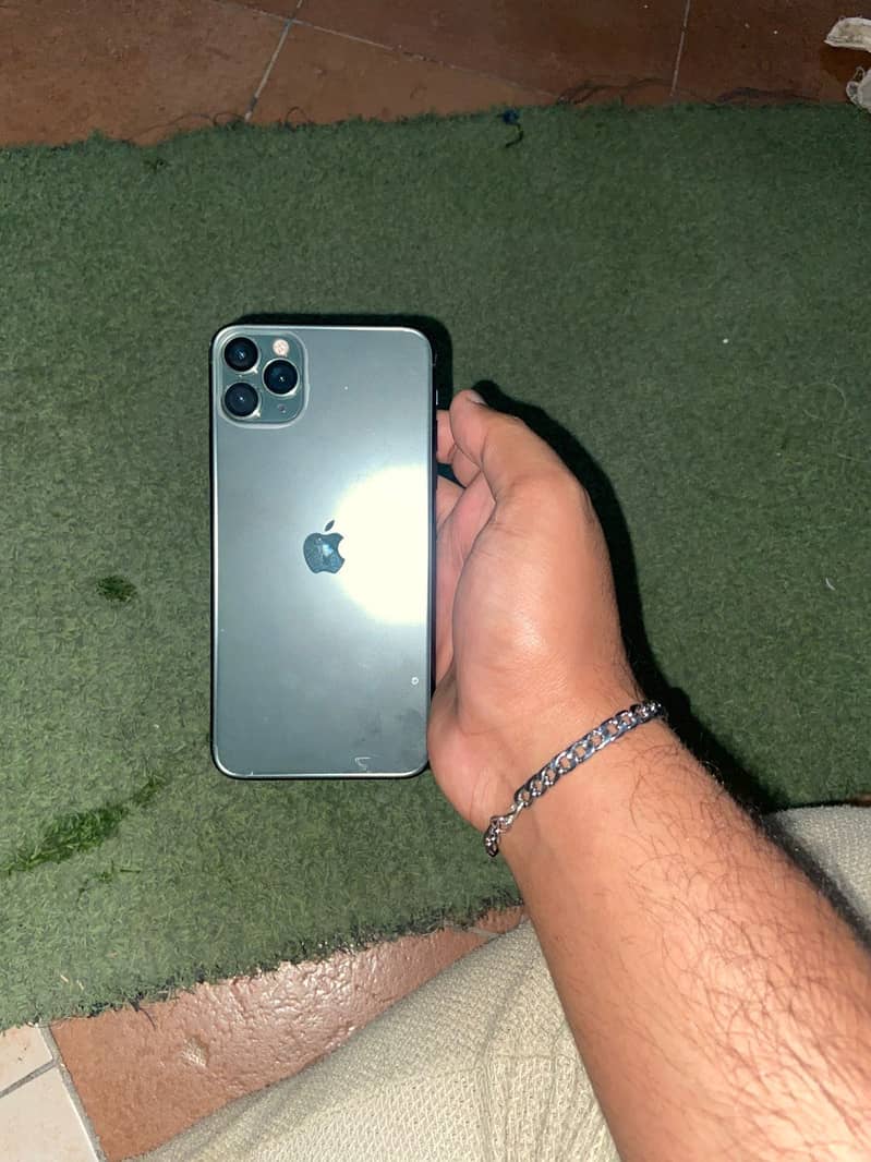 iPhone 11 8