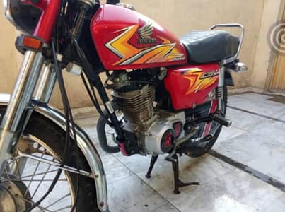 Honda CG 125 model 2021 Islamabad number urgent for sale