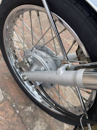 Honda 125cc urgent sale. ! 03137895644. .