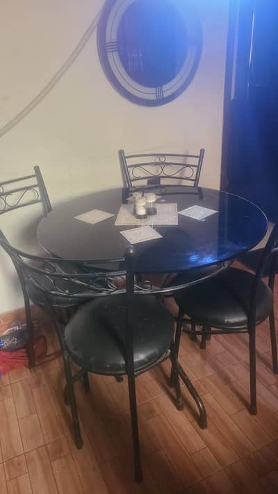 4 CHAIR DAINING TABLE