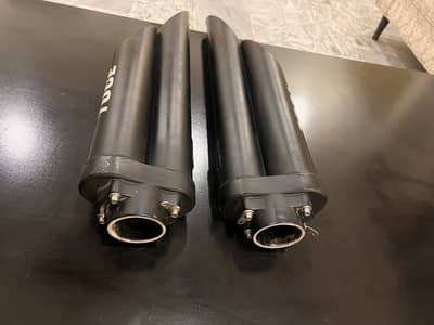 Yamaha r1 toce and oem exhaust