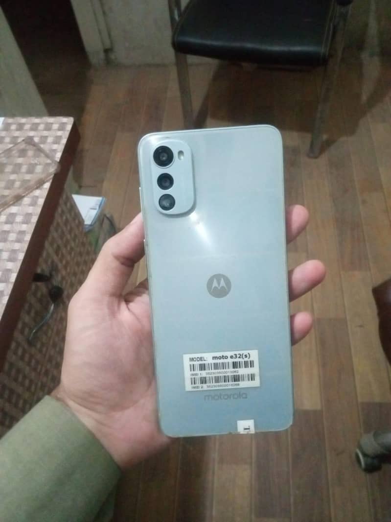 Motorla E32S 1