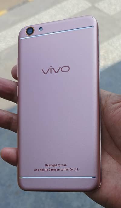 Vivo Y66 Dual Sim 4+64 GB ( Contact WhatsApp Only. No OLX CHAT)