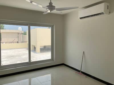 BRAND NEW LOWER PORTION FOR RENT IN F-6