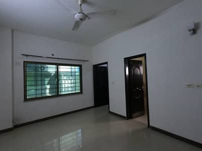 In Askari 11 - Sector B Apartments 10 Marla Flat For sale