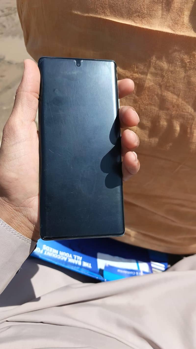 Tecno Camon 40 pro 1