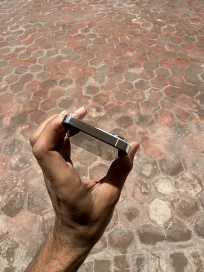 iPhone 14 Pro white color