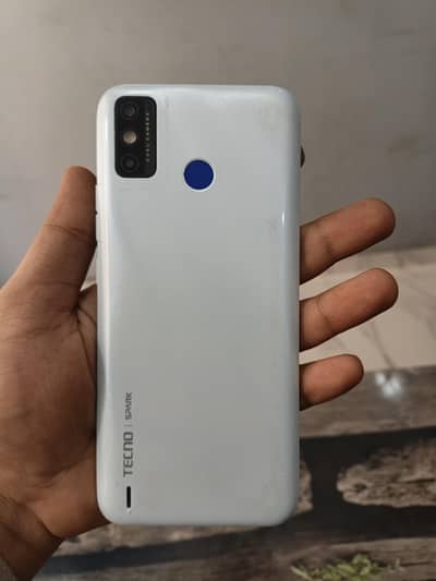tecno spark 6 GO used 4/64  8/10 condition  without box