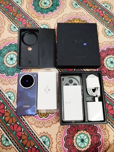 Vivo X200 camera phone PTA 12+512GB