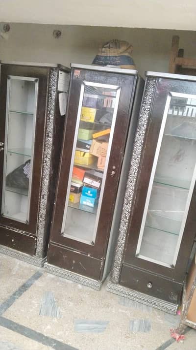 Furniture (Bed,Dressing,Showcase,)