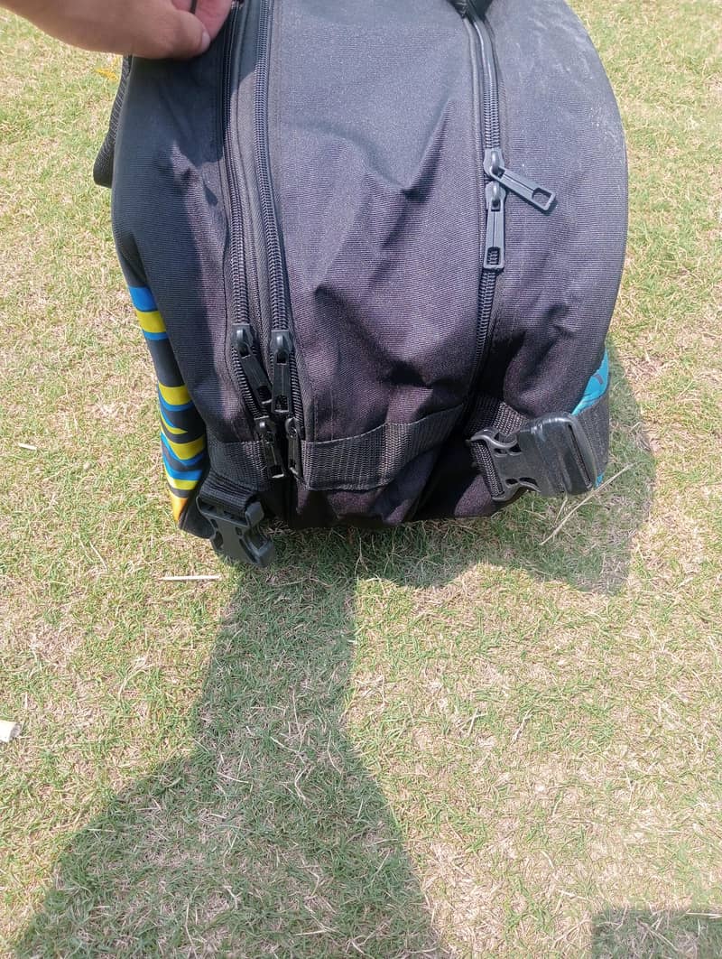 racket kit bag 3