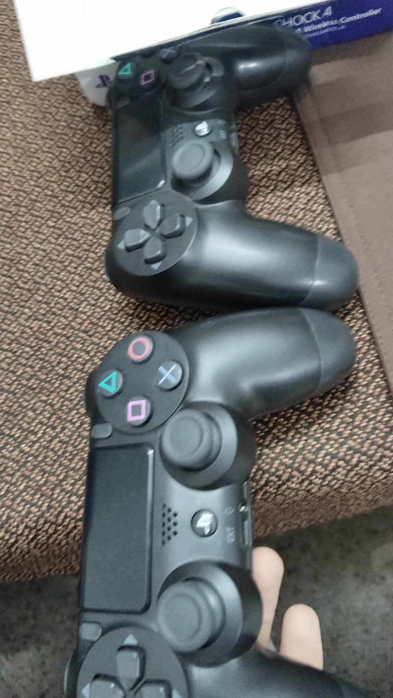 PlayStation 4 2 controller 13