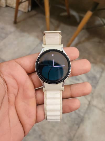 samsung watch 4 with charger price final
