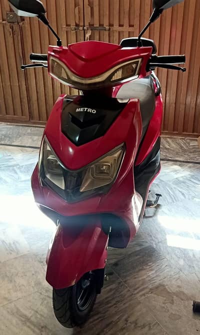Metro Electric Scooty (Excellent Condition – Like New)