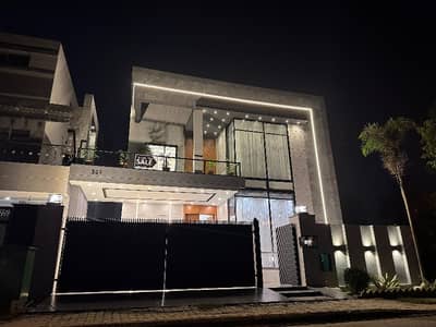 10 Marla house offers a premium lifestyle in the heart of Bahria Town Lahore. Designed for those who appreciate luxury and comfort.