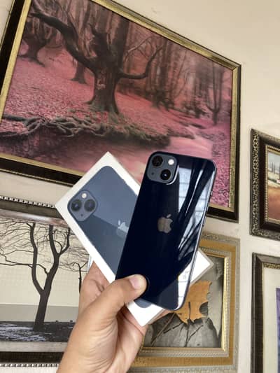 iPhone 13 / 11month official APPALE WARRANTY